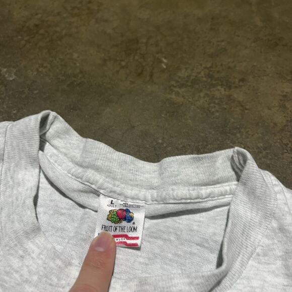 Vintage 90s NC State University Grey Alumni T-Shirt - Picture 5 of 5